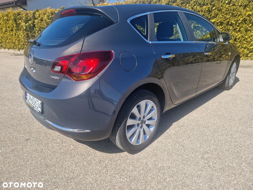 Opel Insignia - 17