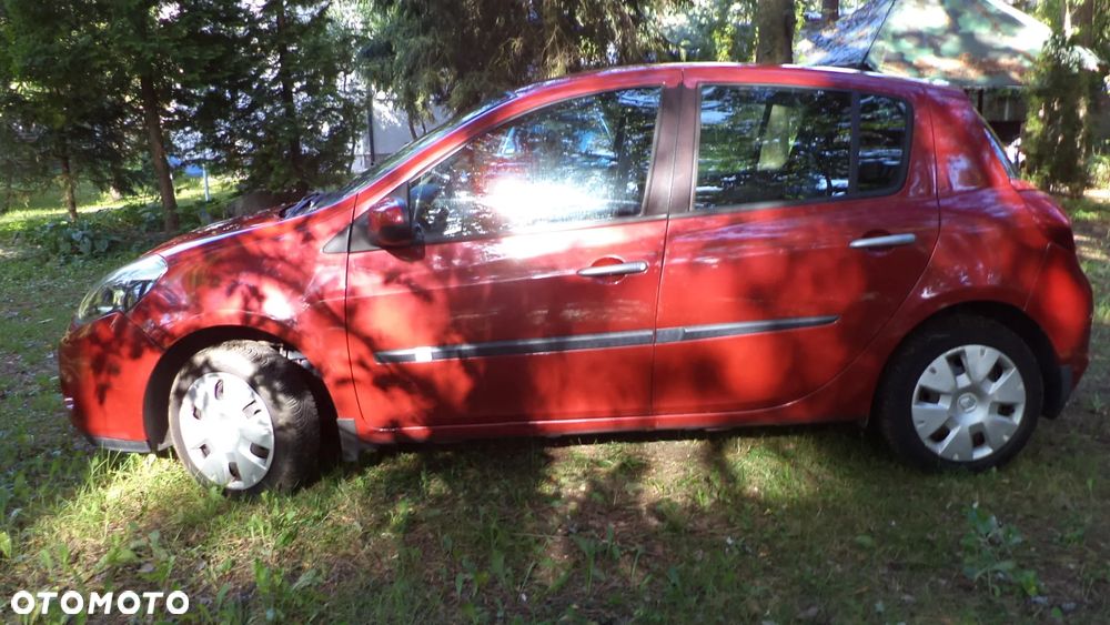 Renault Clio 1.2 16V All Inclusive - 4