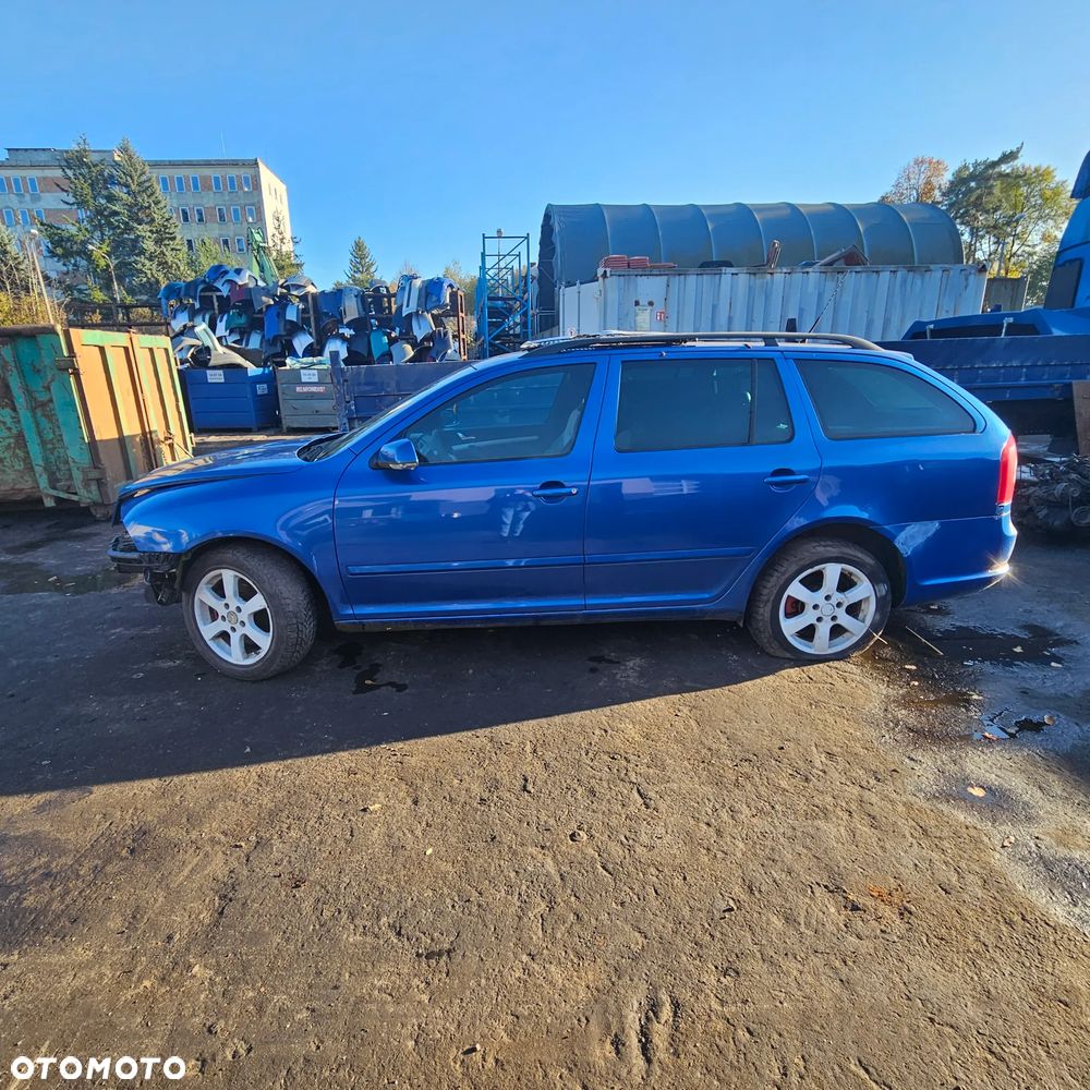 Skoda Octavia II RS (kombi): pojazd na części: maska, zderzak, drzwi, szyby, lusterka, chłodnica ... - 1