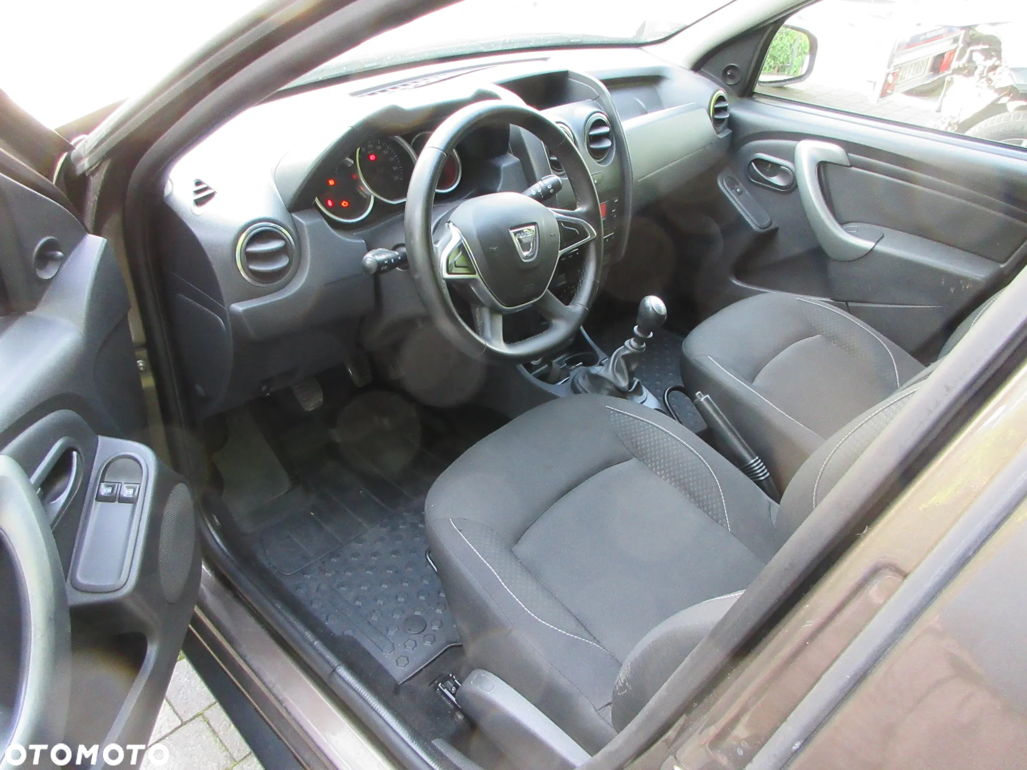 Dacia Duster 1.6 SCe Comfort 4WD - 9