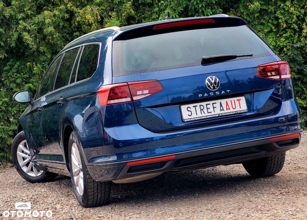 Volkswagen Passat - 20