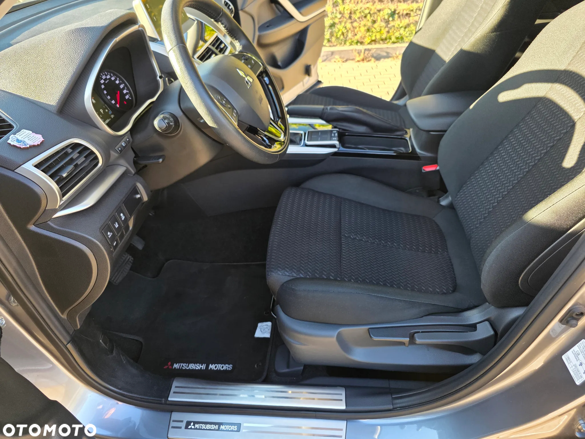Mitsubishi Eclipse Cross - 27