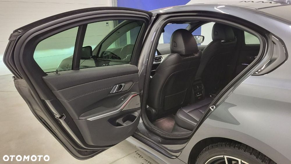 BMW Seria 3 - 23