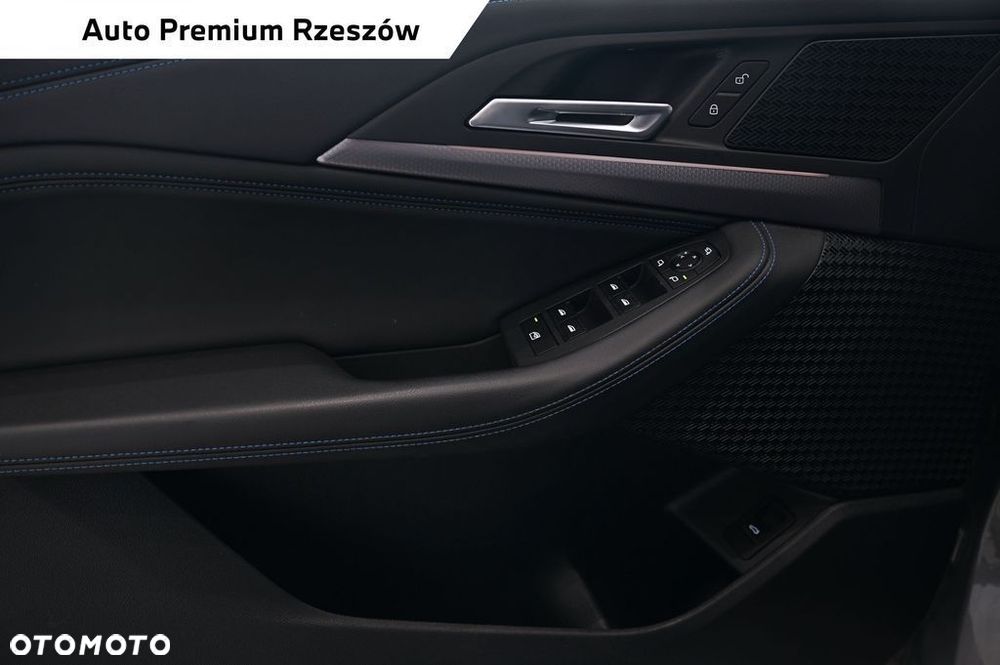 BMW Seria 2 218d M Sport - 11