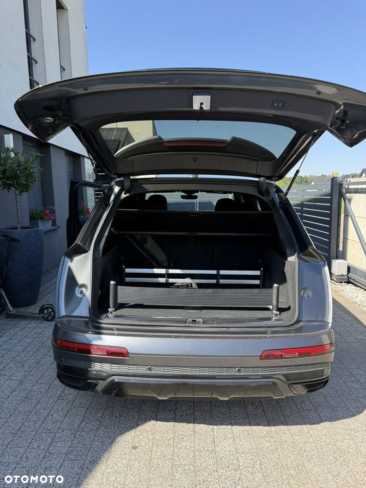 Audi Q7 - 11
