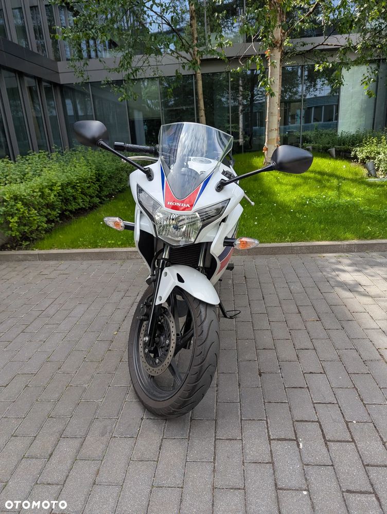Honda CBR - 7