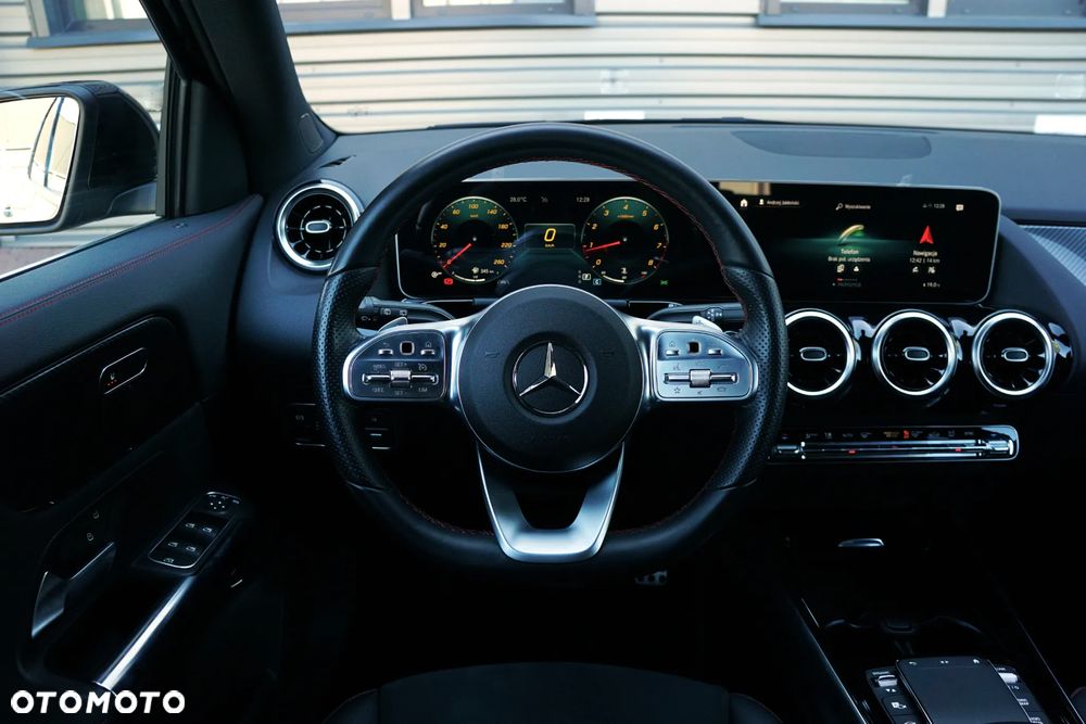 Mercedes-Benz GLA 200 AMG Line - 21