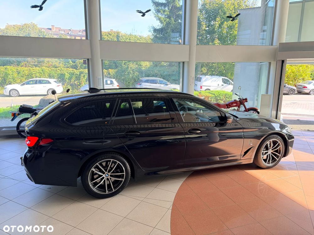 BMW Seria 5 2023 photo 5