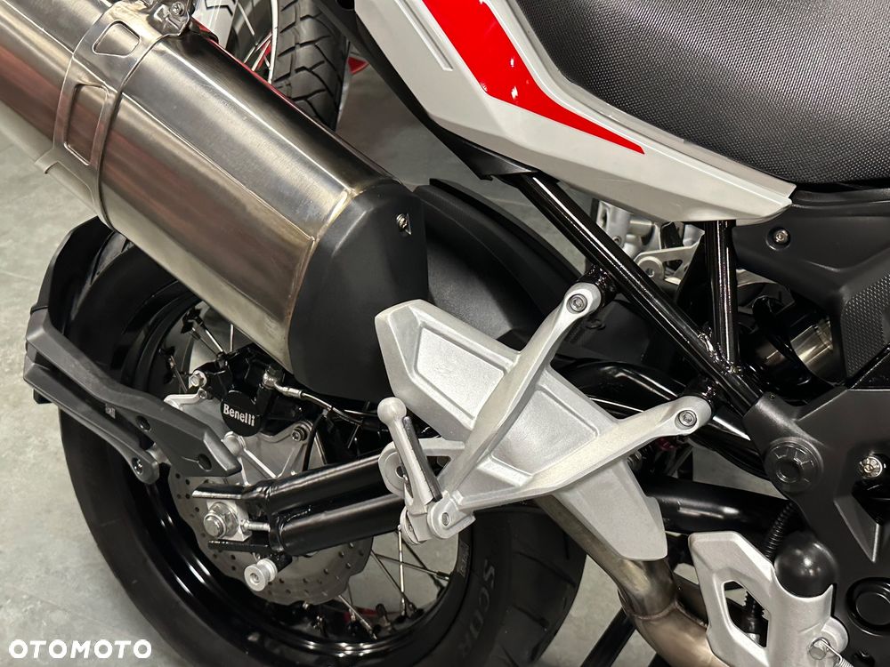 Benelli TRK 502X - 14