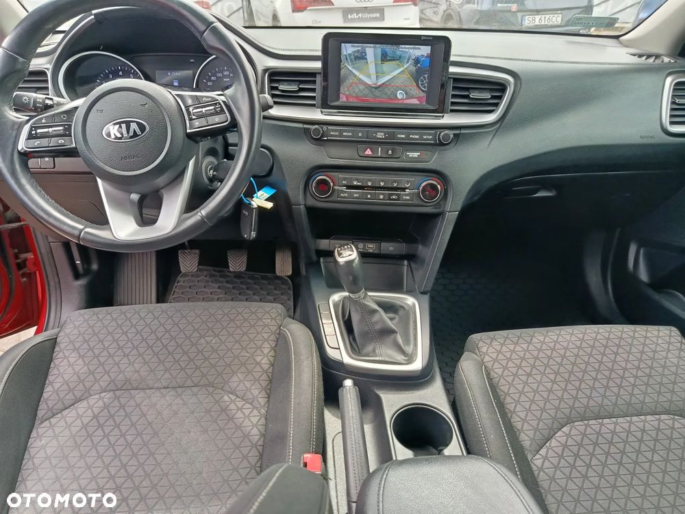 Kia Ceed 1.4 M - 10