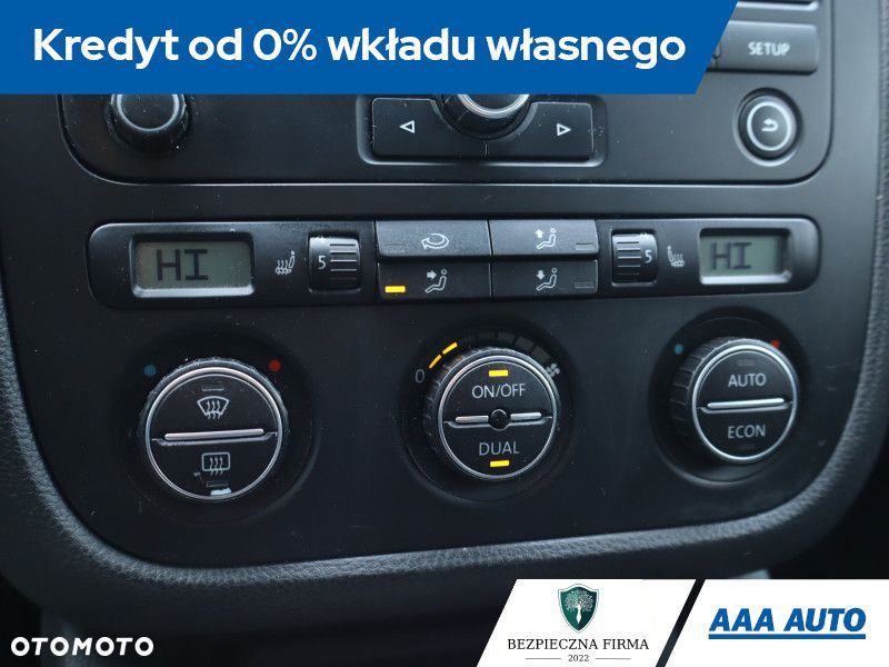 Volkswagen Jetta - 13