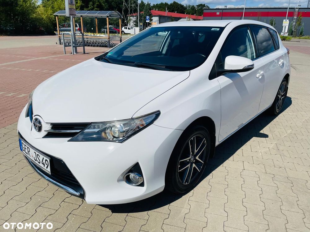 Toyota Auris 1.6 Valvematic Comfort - 1