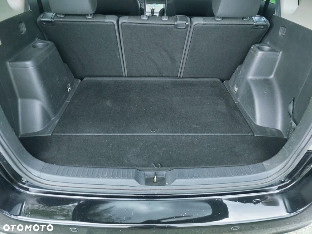 Toyota Corolla Verso - 10