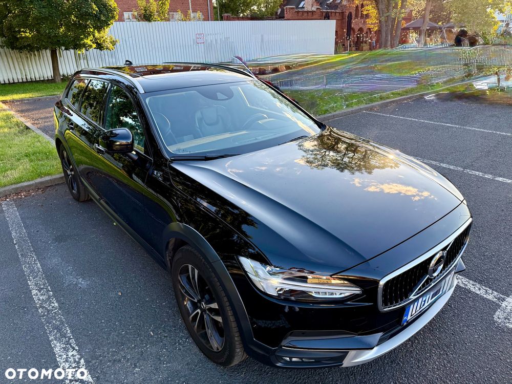 Volvo V90 Cross Country D5 AWD - 4