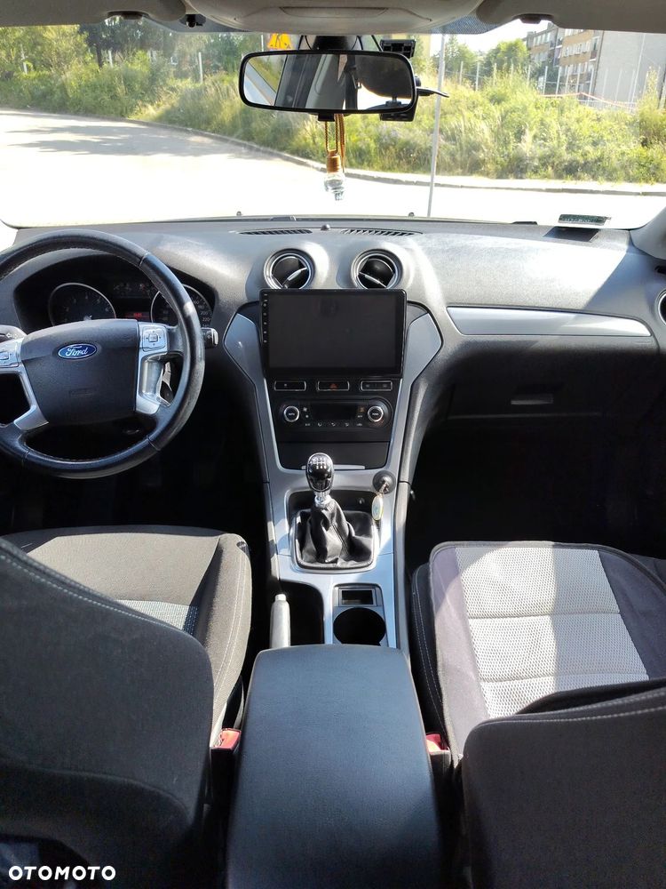 Ford Mondeo - 9
