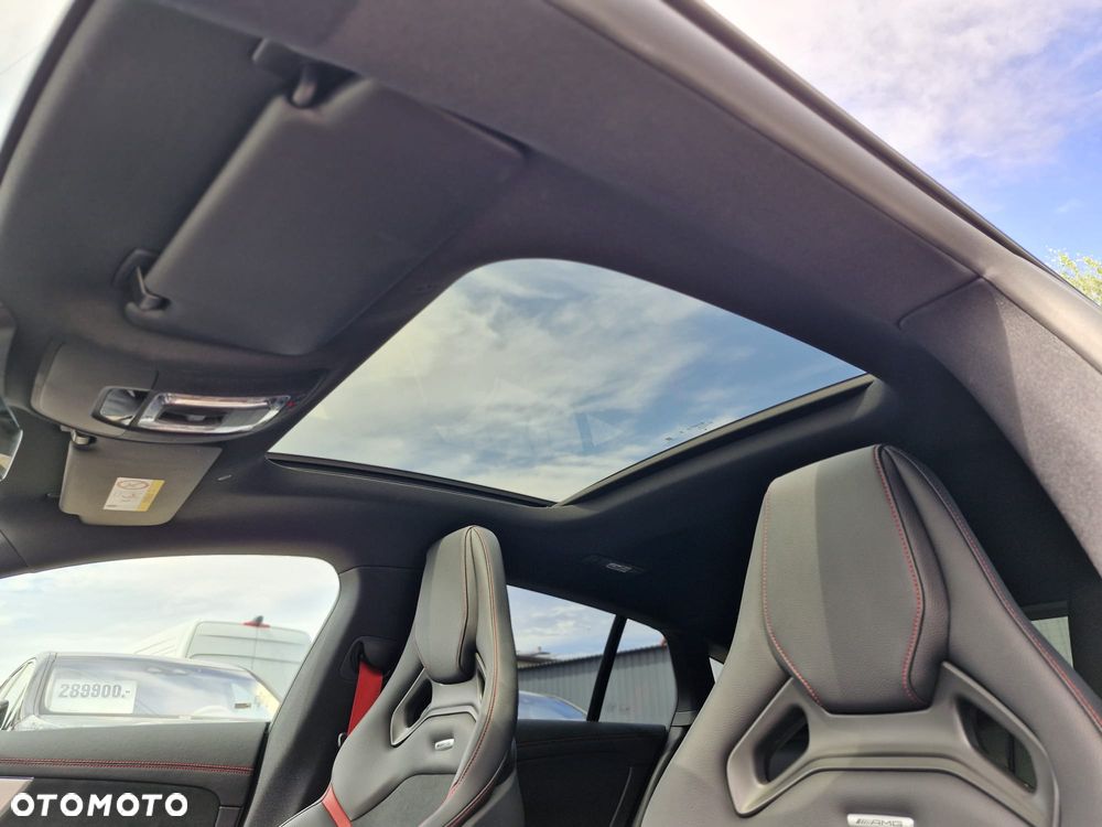 Mercedes-Benz CLA AMG 45 S 4-Matic+ 8G-DCT - 31