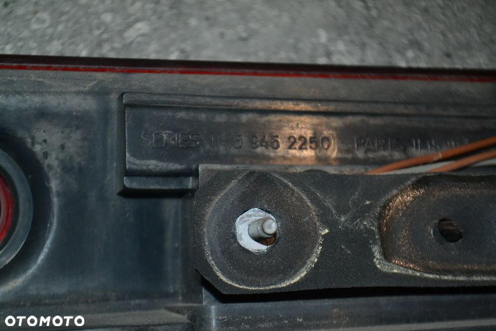 SEAT TOLEDO 2 II LAMPA BLENDA KLAPY TYŁ 1M5945225C POMORSKIE - 5
