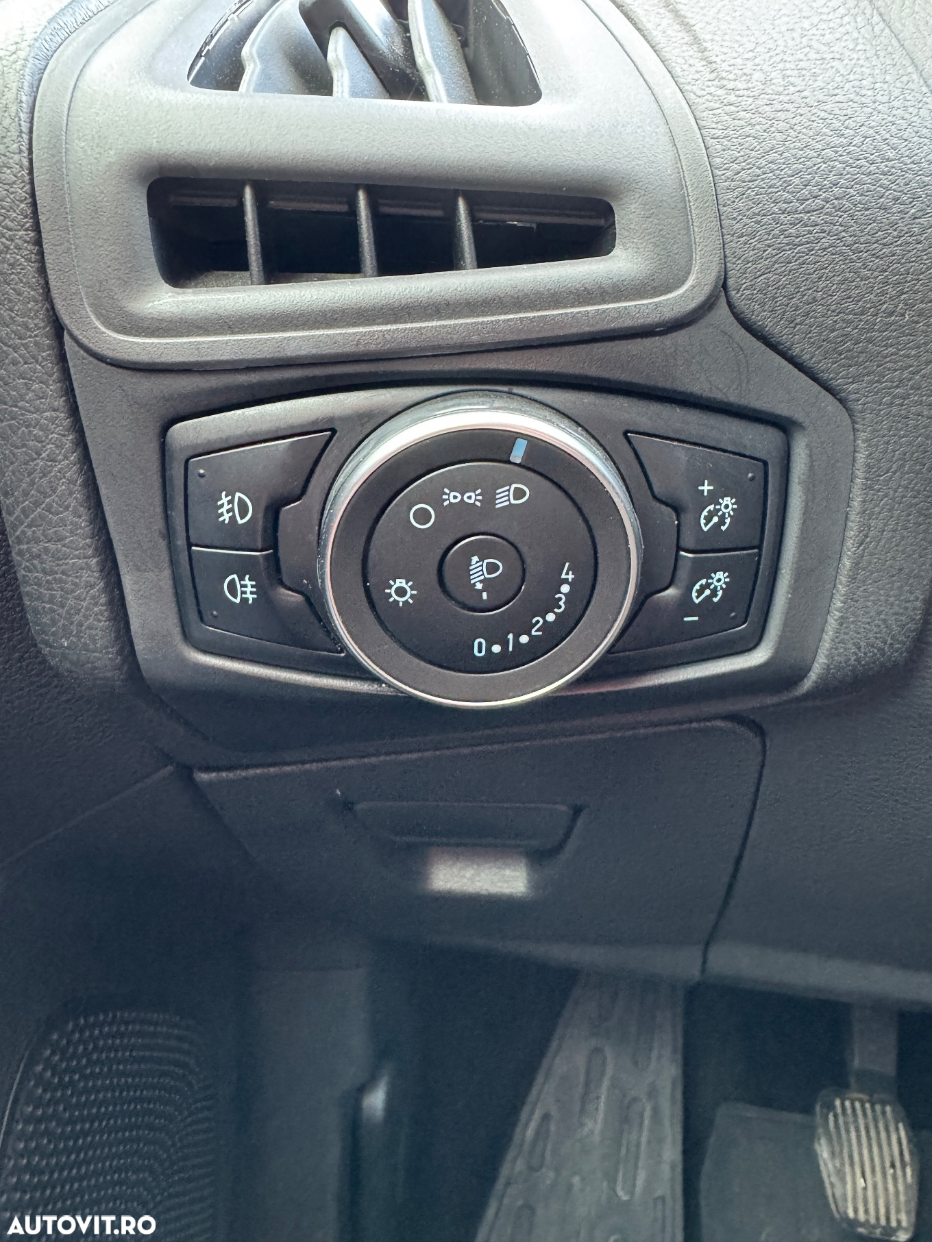 Ford Focus - 22
