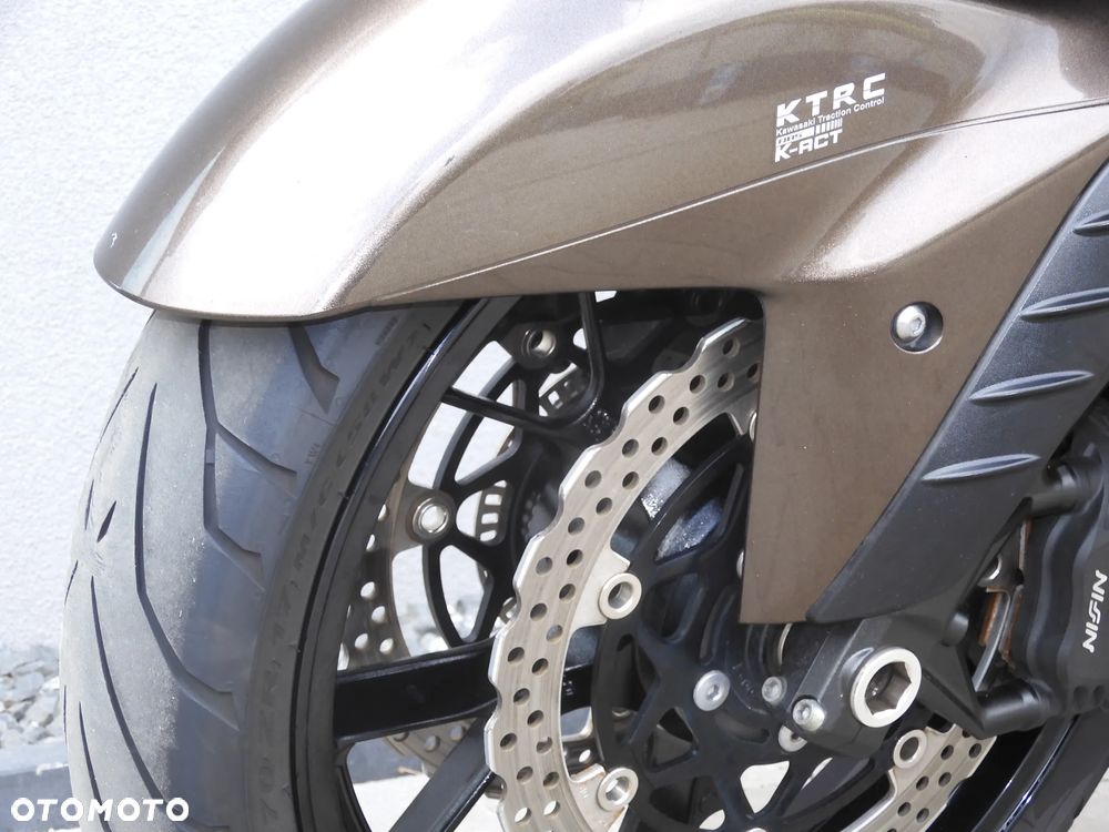 Kawasaki GTR - 6