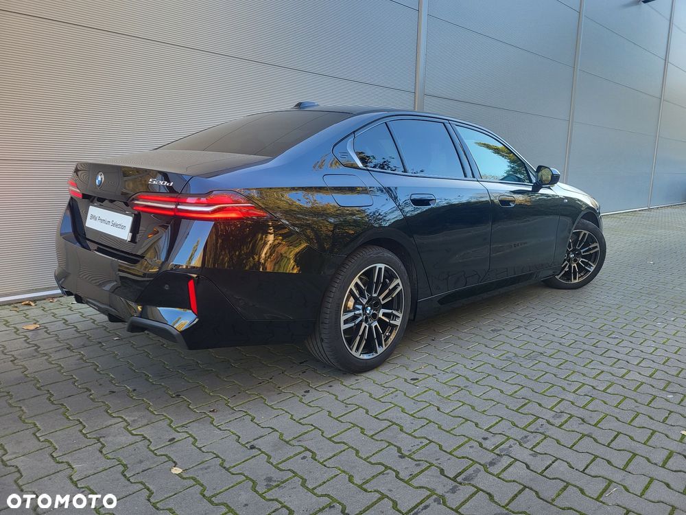 BMW Seria 5 520d xDrive mHEV M Sport - 5