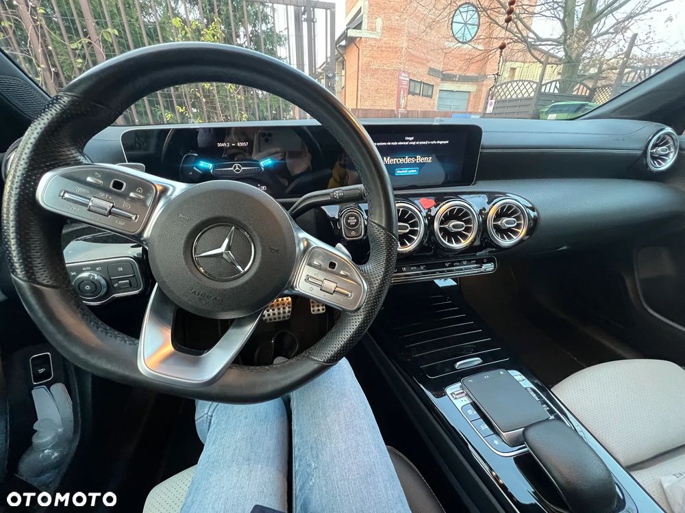 Mercedes-Benz CLA - 4