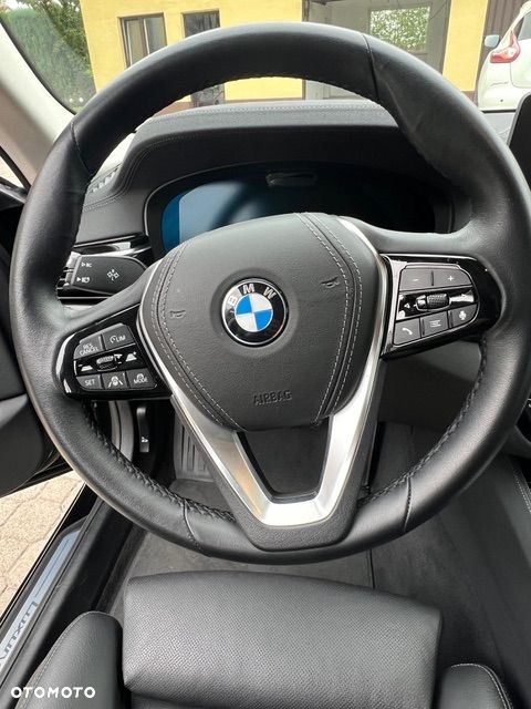 BMW Seria 5 530i xDrive Luxury Line - 16
