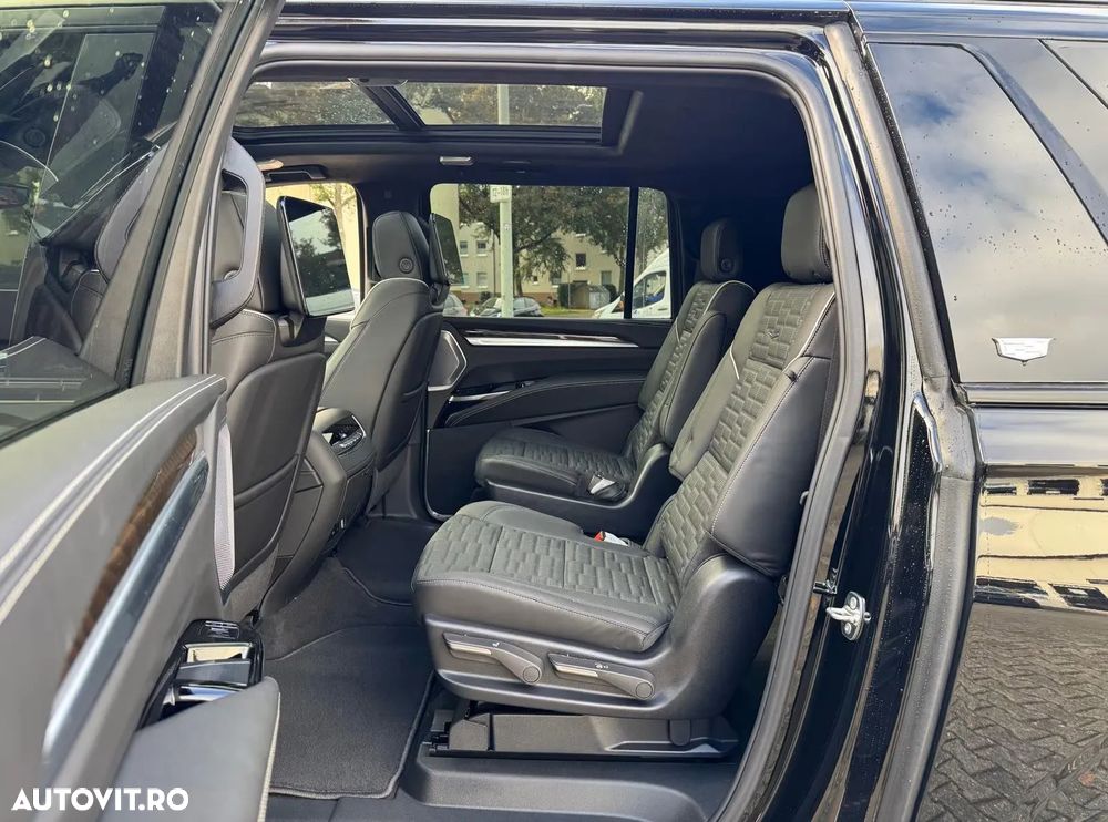 Cadillac Escalade - 13