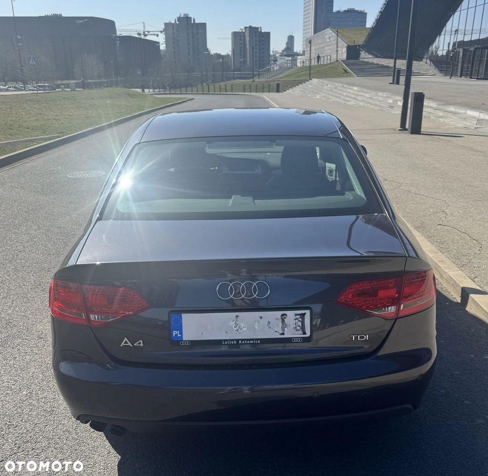 Audi A4 Limousine 2.0 TDI - 5