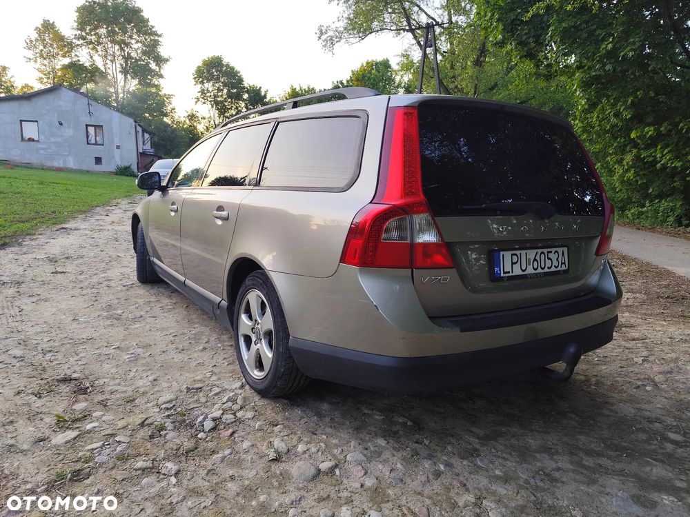 Volvo V70 D5 AWD Kinetic - 3