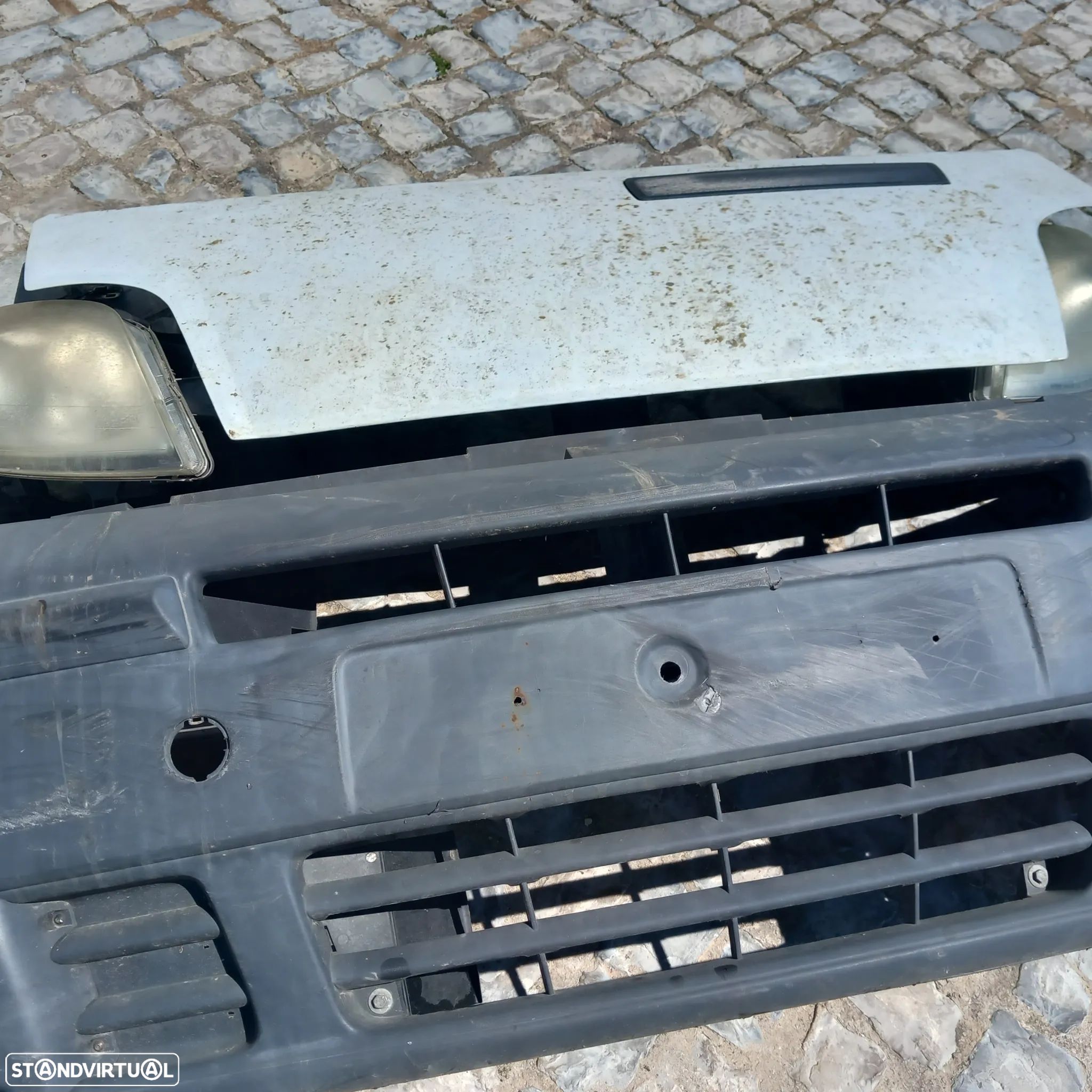Frente completa renault trafic ano 2003 - 1