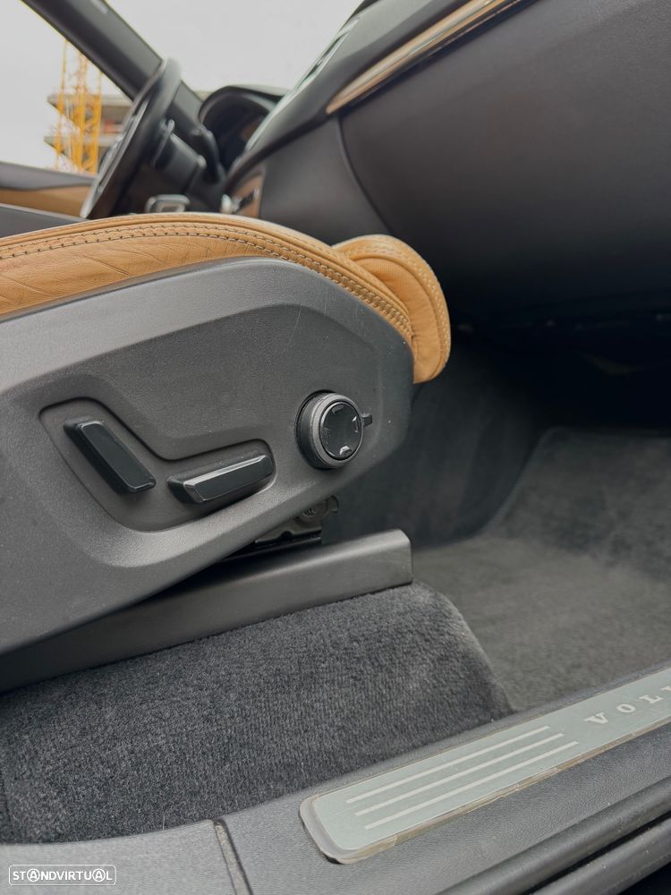 Volvo XC 90 2.0 D4 Inscription - 27