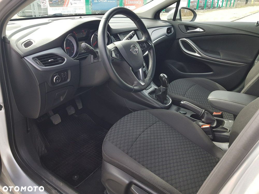 Opel Astra - 10