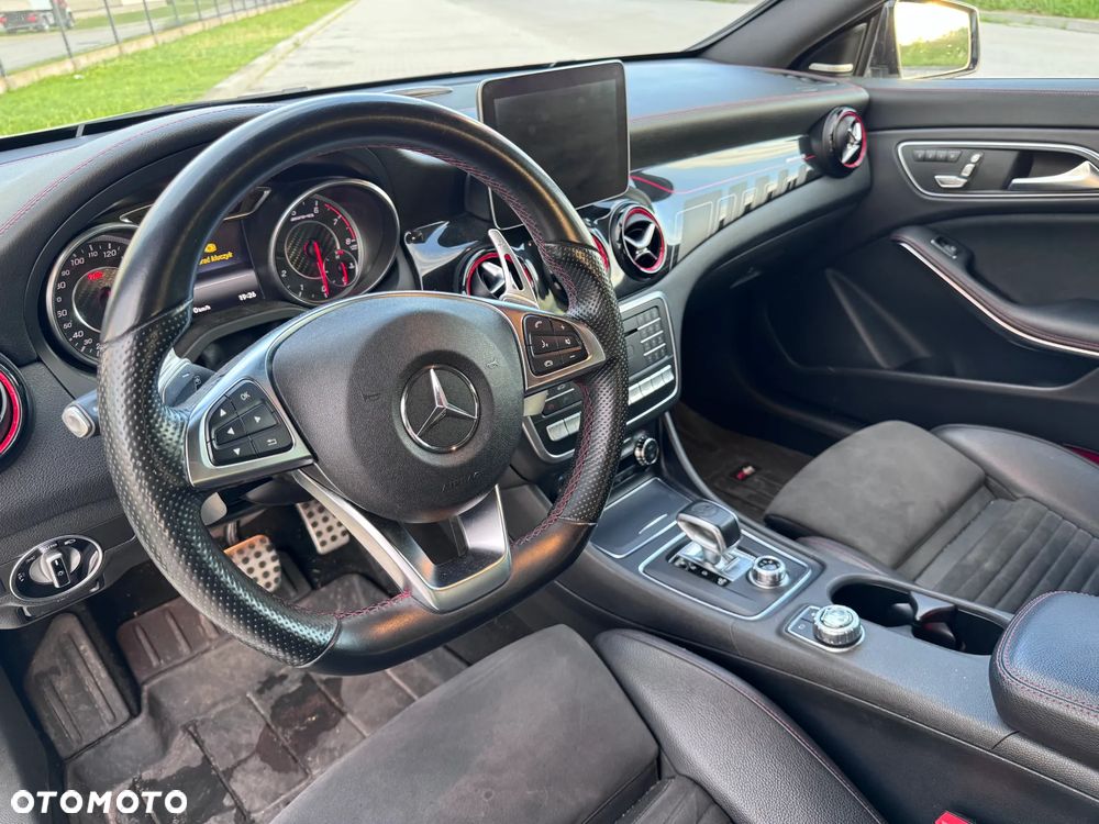 Mercedes-Benz CLA AMG 45 4-Matic - 2