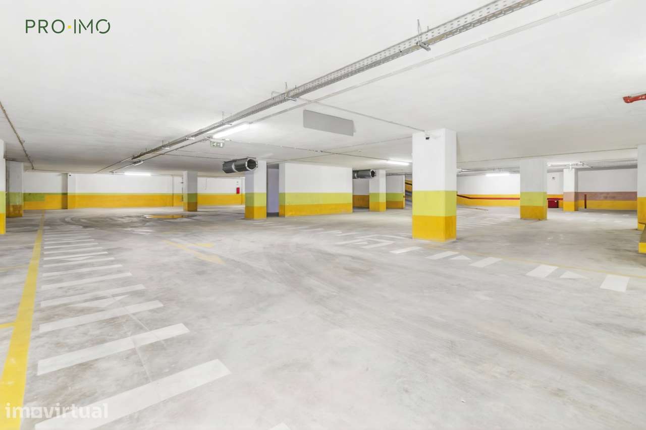 Lugares de Garagem no Centro de São João da Madeira - Grande imagem: 4/9