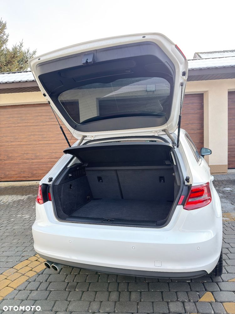 Audi A3 Sportback 2.0 TDI - 13