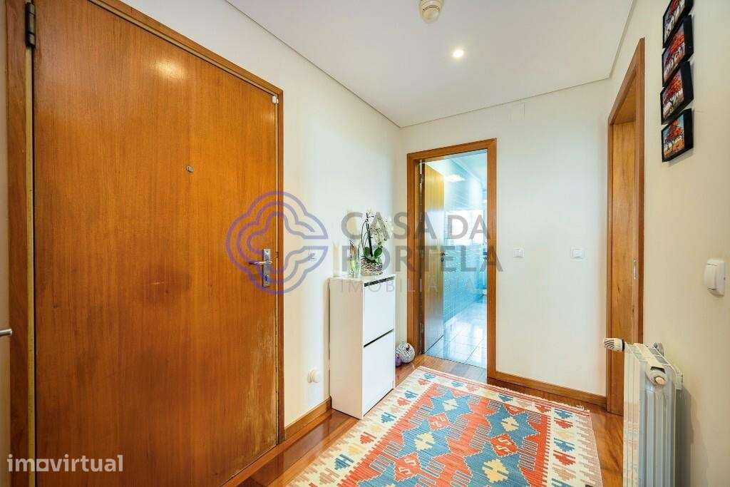 Apartamento T2 com Varanda | Vista Mar e Rio | Condomínio com Piscina - Grande imagem: 2/48
