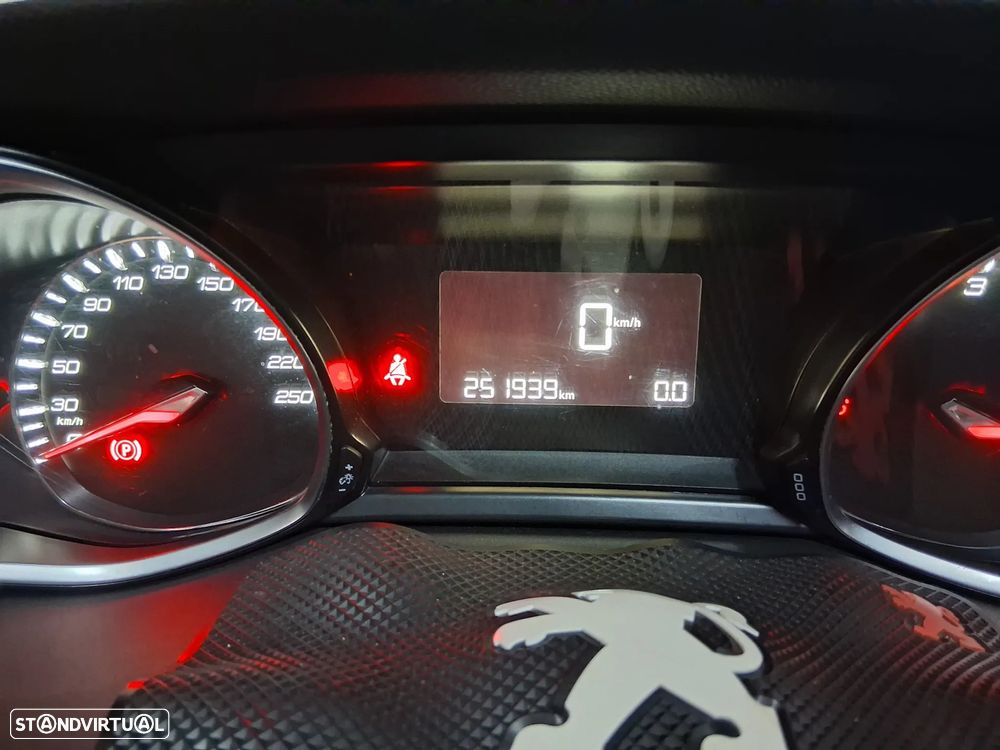 Peugeot 308 SW 1.6 BlueHDi GT Line - 12