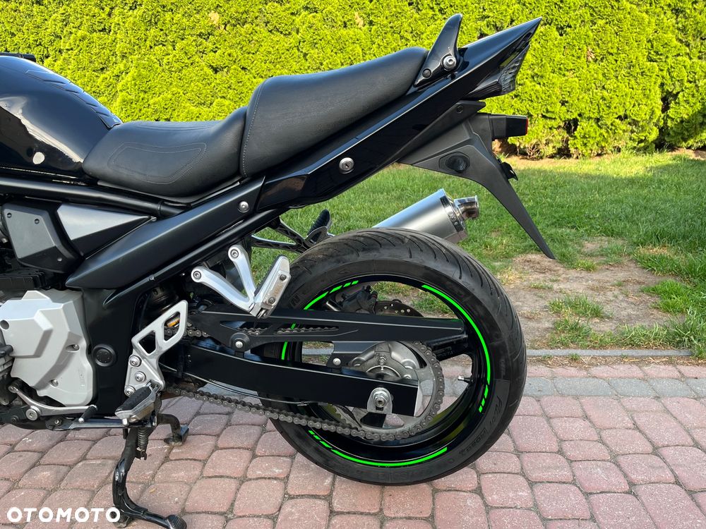 Suzuki Bandit - 25