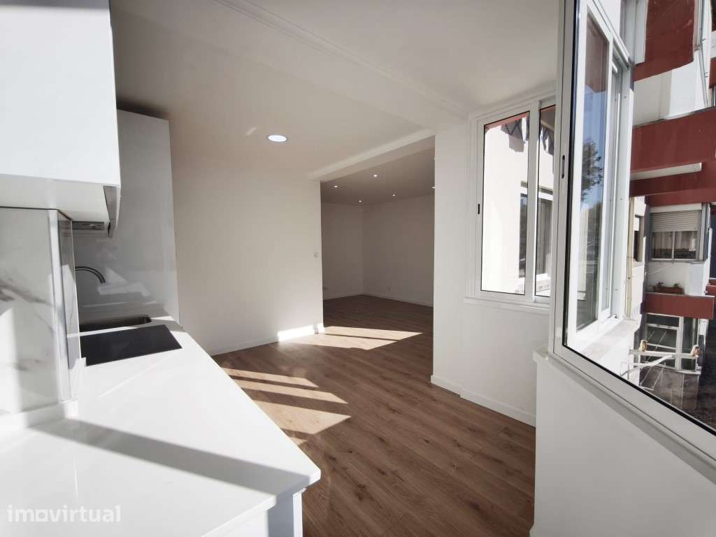 Excelente Apartamento T3 com terraço - Grande imagem: 3/10