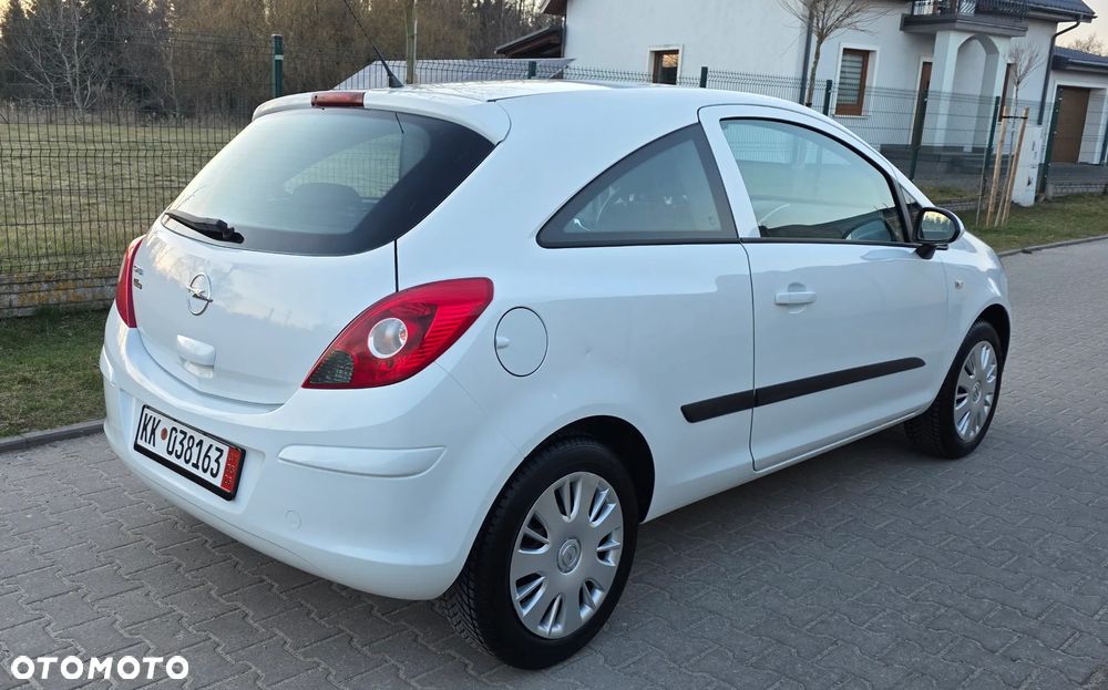 Opel Corsa - 8