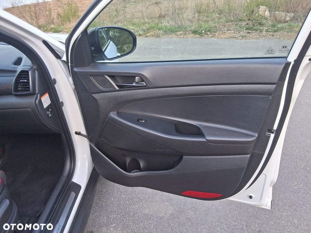 Hyundai Tucson 1.6 CRDi 48V-Hybrid 2WD DCT N Line X - 22