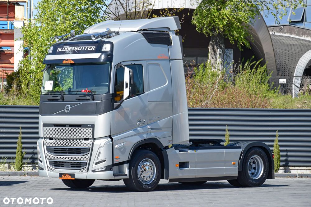 Volvo FH500 / EURO 6 / NOWY MODEL / KLIMATYZACJA POSTOJOWA / ACC / LEDY / 2 ZBIORNIKI / 2021 / SERWISOWANY / SPROWADZONY