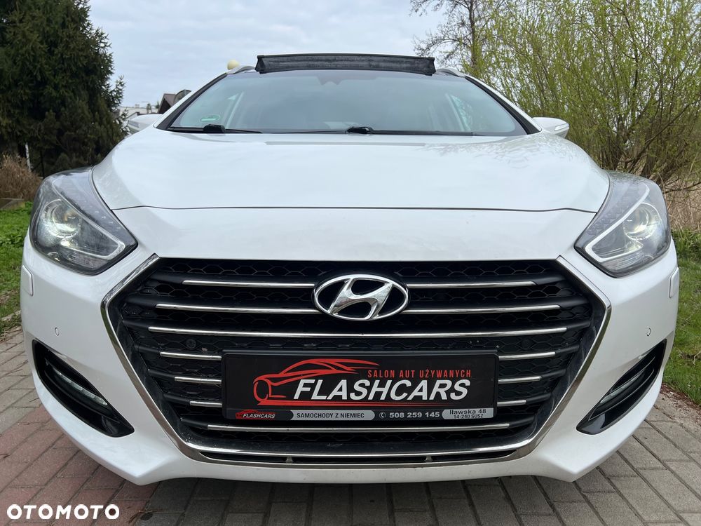 Hyundai i40 Kombi 1.7 CRDi DCT Premium - 8