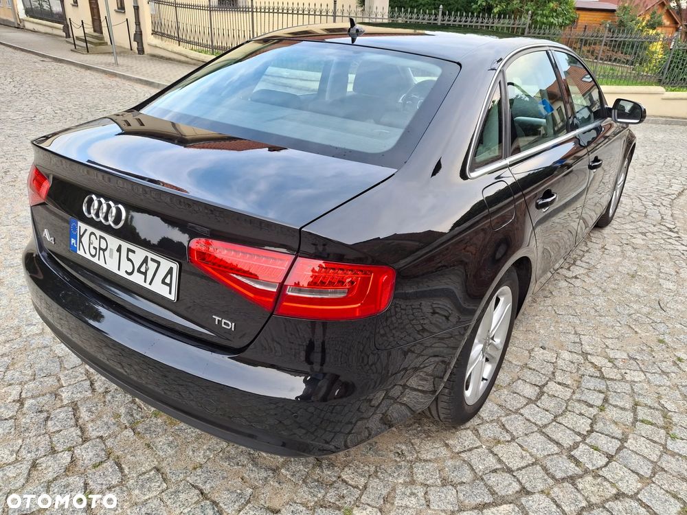 Audi A4 Limousine 2.0 TDI DPF Ambiente - 6