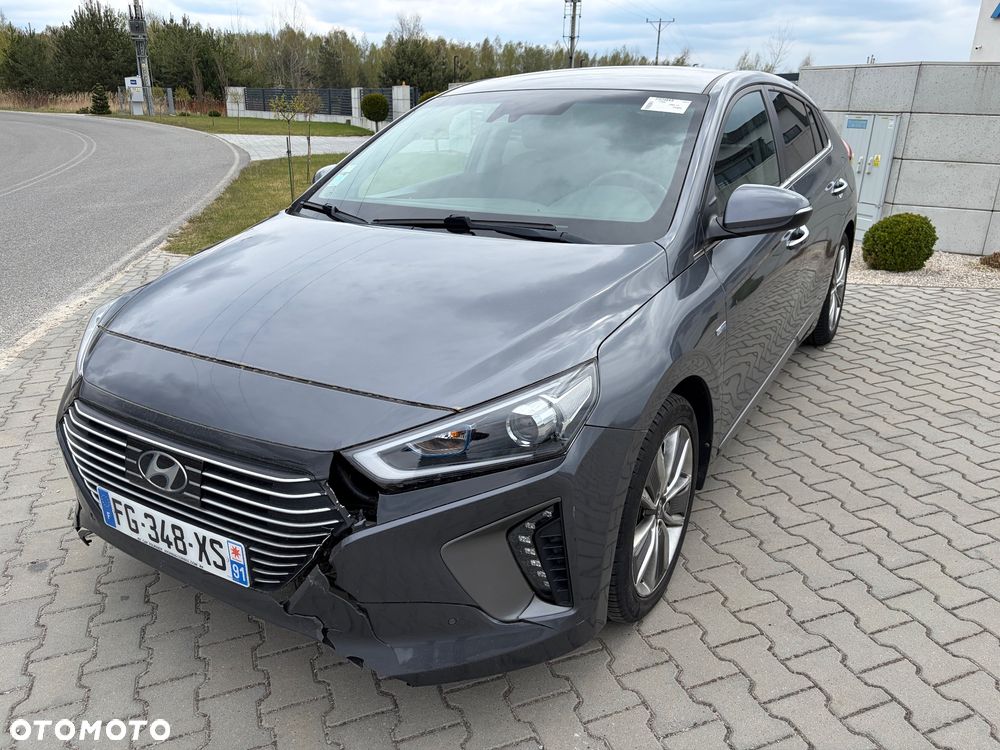 Hyundai IONIQ Hybrid Business - 10