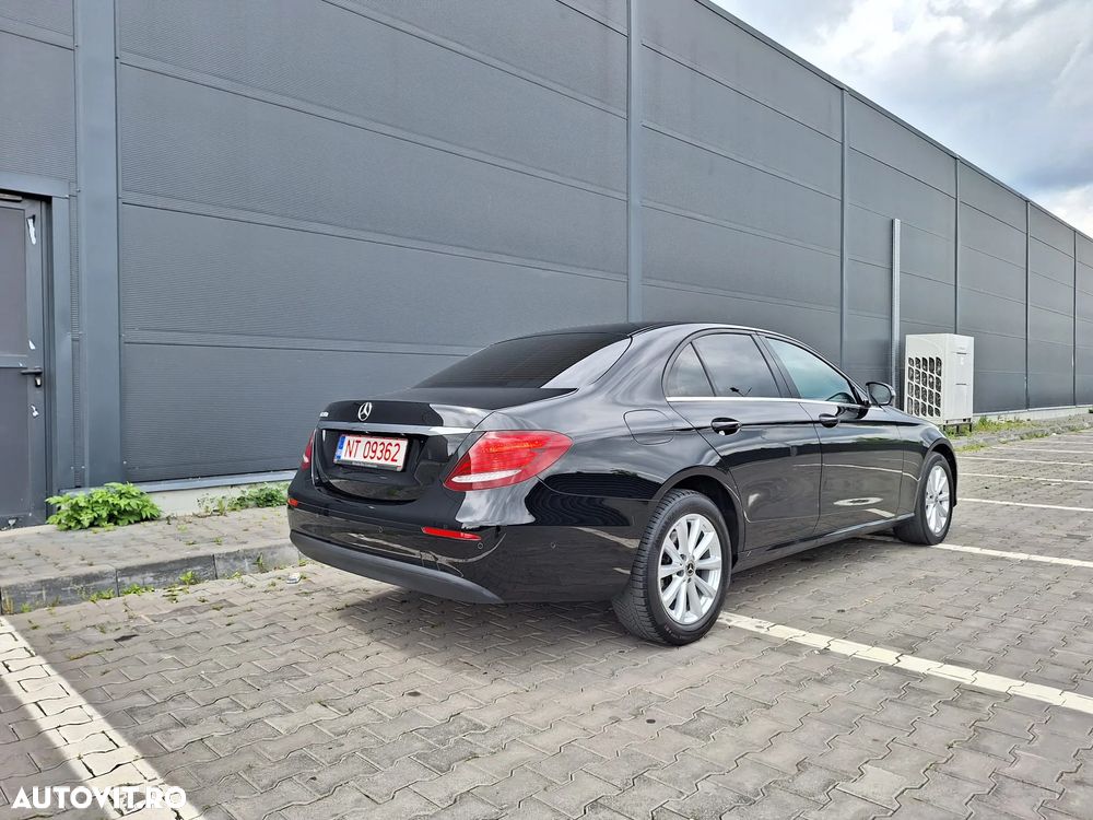Mercedes-Benz E 220 d 9G-TRONIC - 16