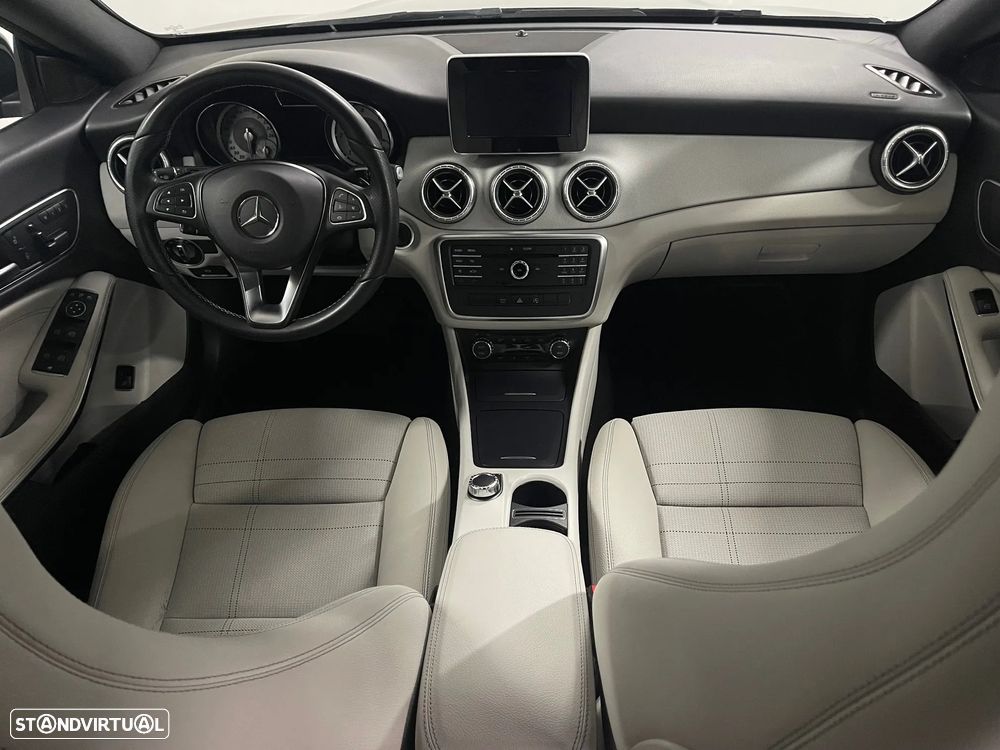 Mercedes-Benz CLA 180 d Shooting Brake Urban Aut. - 7