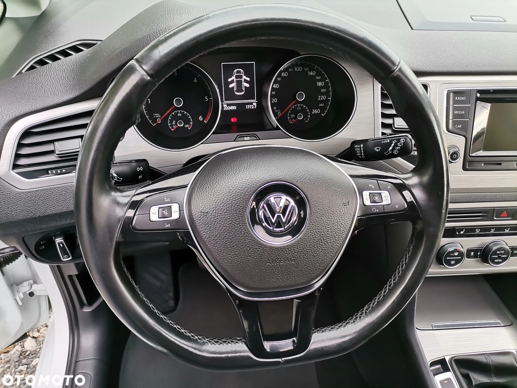 Volkswagen Golf 1.6 BlueTDI Comfortline - 15