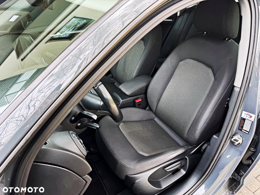 Audi A3 Sportback 1.6 TDI design - 34