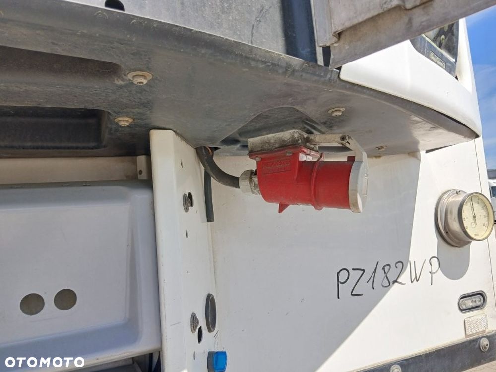 Schmitz Cargobull SKO 24 (32927) - 30